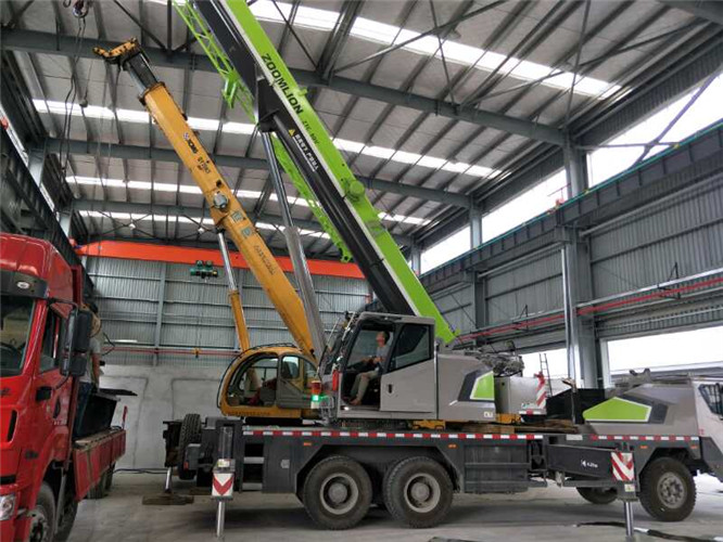 辉南县高空车出租需要注意哪些安全事项？