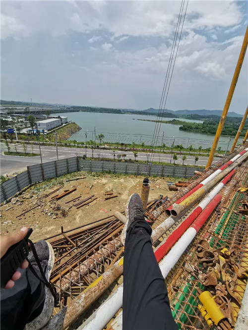 辉南县作业中发生设备损坏或人员意外，责任怎么划分？